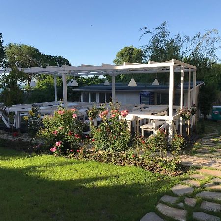 Family Hotel Akra Czernomorec Zewnętrze zdjęcie